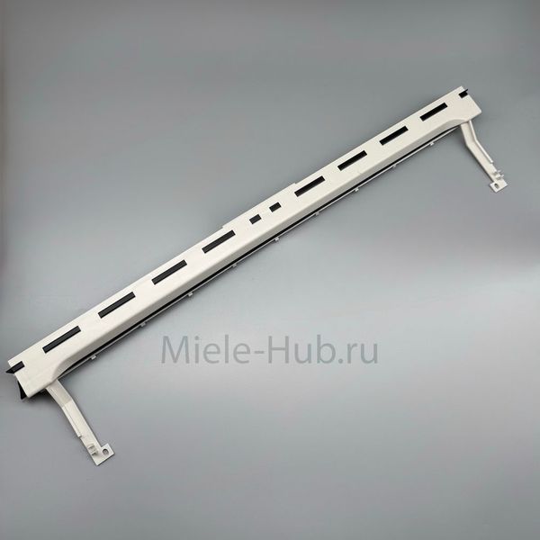 Уплотнитель двери нижний пмм Miele 6451248